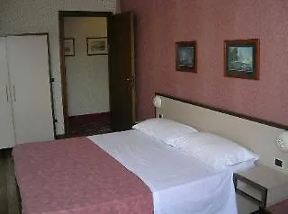 Szálloda Versailles Róma