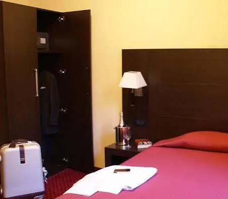 Hotell Versailles Rom