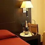 Versailles Hotel